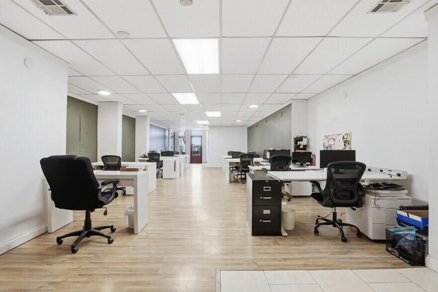 More Photos Of 57 Main St, Amesbury Office For Sale