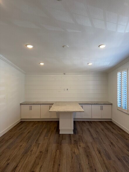 More Photos Of 3721 Mt Diablo Blvd, Lafayette Healthcare For Lease
