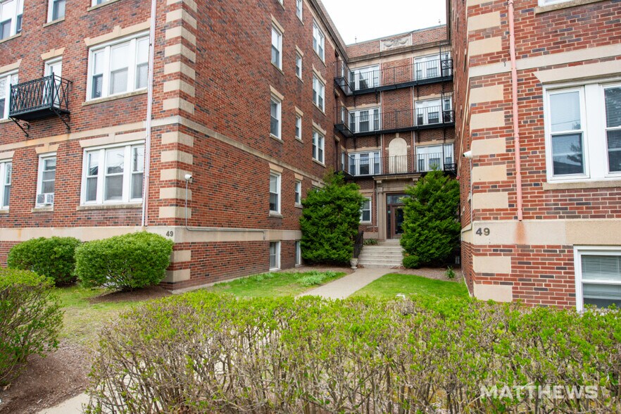 More Photos Of 49 Dover St, Somerville Apartments For Sale