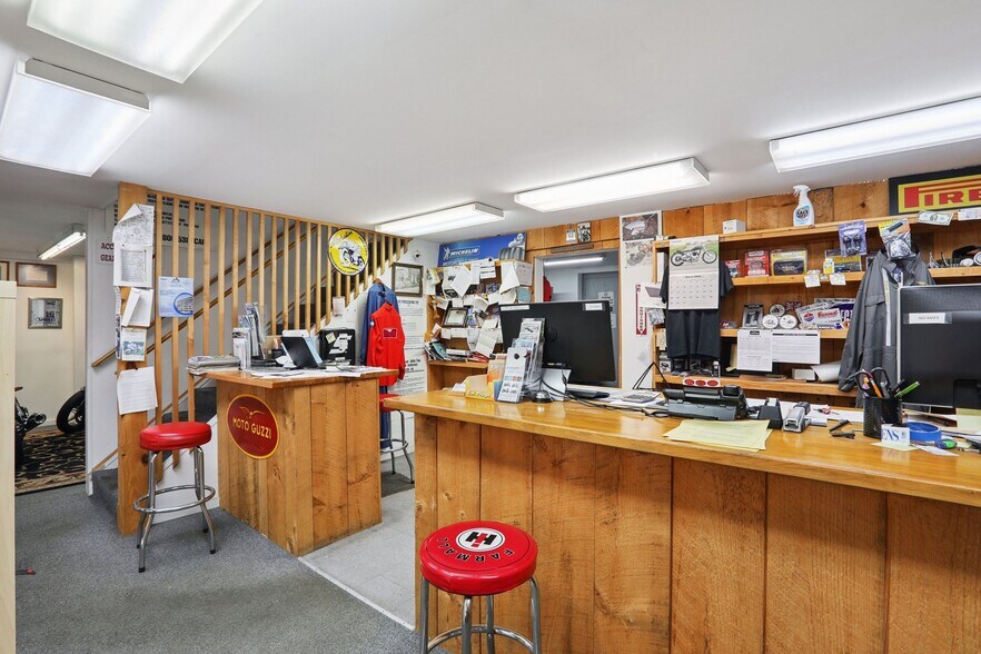 More Photos Of 44 Grassy Plain St, Bethel Storefront For Sale