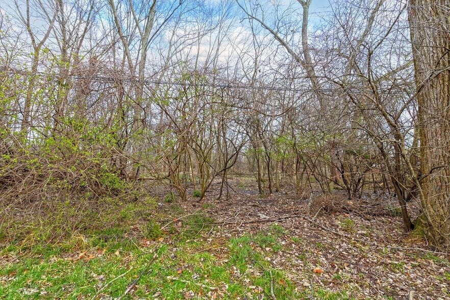 More Photos Of 132-136 Highland Ave, Worthington Land For Sale