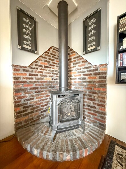 More Photos Of 13080 US 422, Kittanning Storefront Retail Residential For Sale