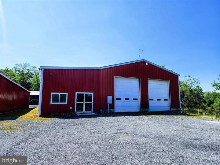 More Photos Of 215 Burkharts ln, Martinsburg Flex For Lease