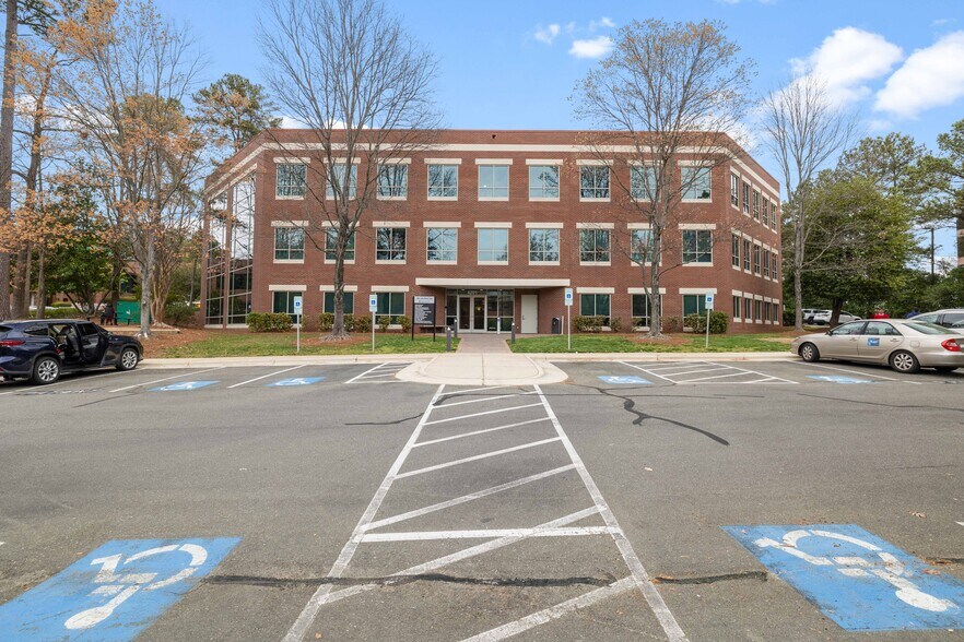 More Photos Of 4201 Lake Boone Trl, Raleigh Medical For Lease