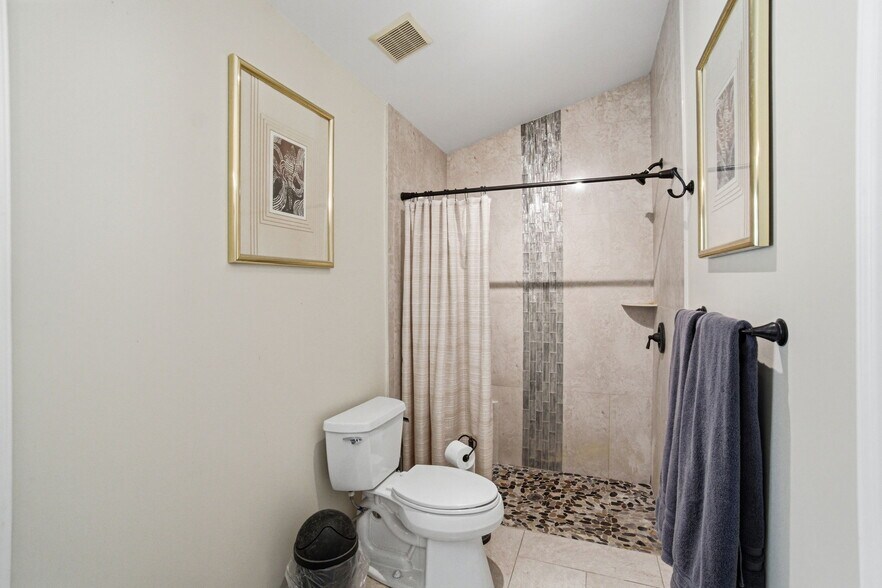 More Photos Of 4120 3rd Ave NW, Naples Apartments For Sale