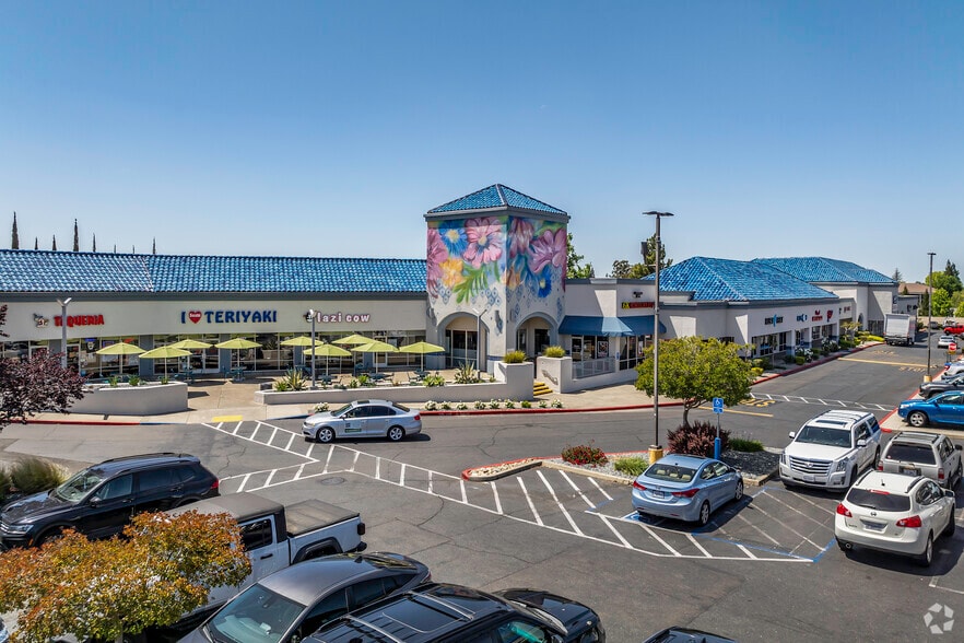 More Photos Of 1850 Douglas Blvd, Roseville Unknown For Lease