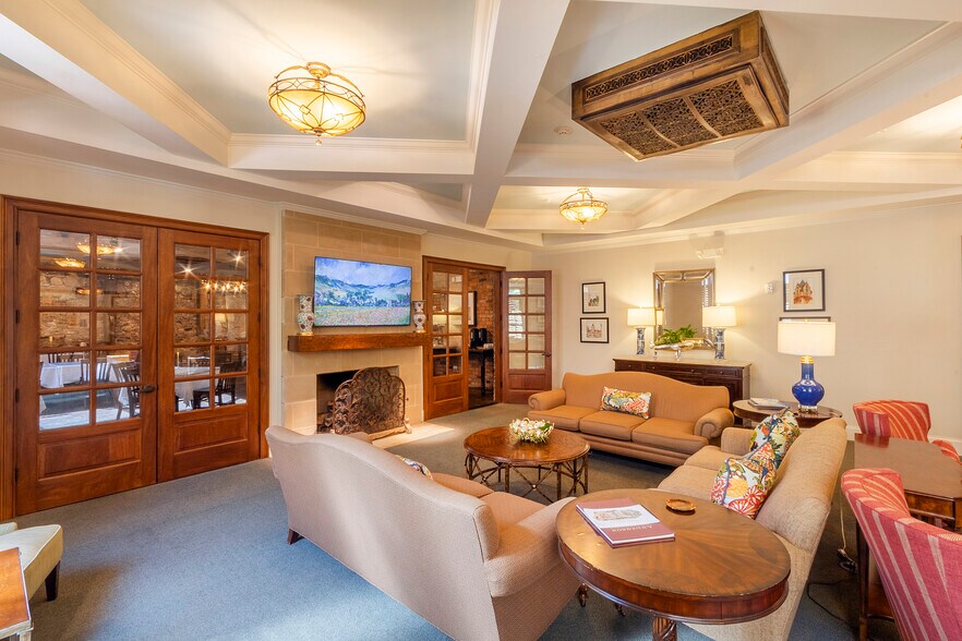 More Photos Of 151 E Church St, Anderson Hospitality For Sale