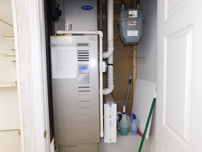 More Photos Of 215 Nieman St, Sunman Warehouse For Sale