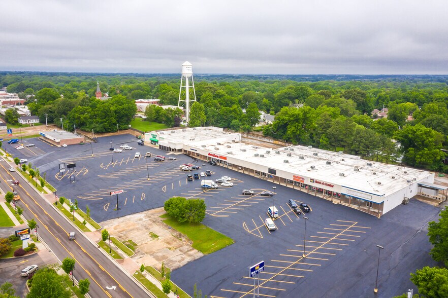 More Photos Of 335-339 E Main St, Brownsville General Retail For Sale