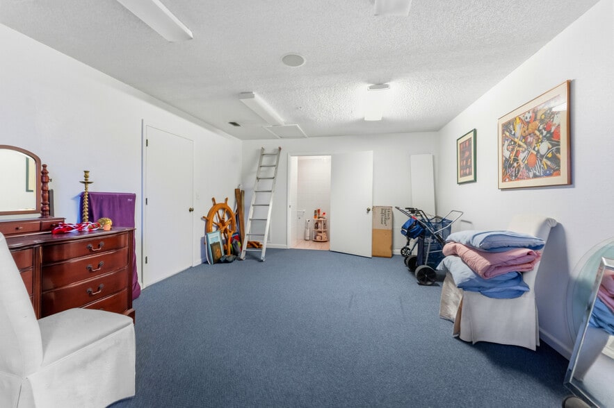 More Photos Of 130 Pinellas Way N, Saint Petersburg Office For Sale