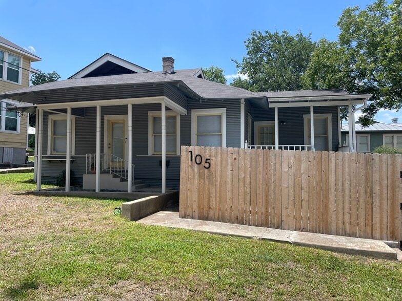 Primary Photo Of 105 Willim St, San Antonio Medical For Lease