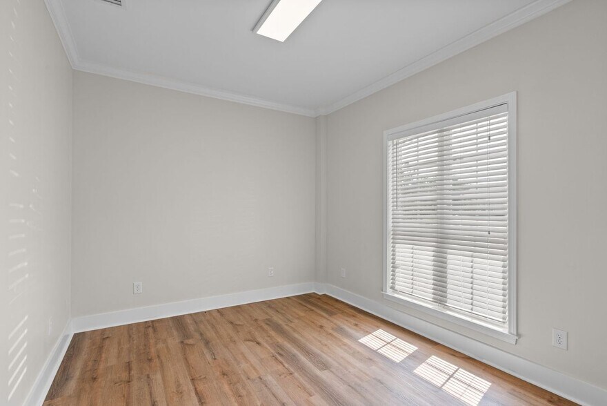 More Photos Of 26210 Equity Dr, Daphne Light Distribution For Lease