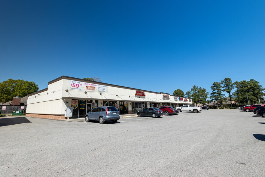 More Photos Of 16143 N Eldridge Pky, Tomball General Retail For Sale