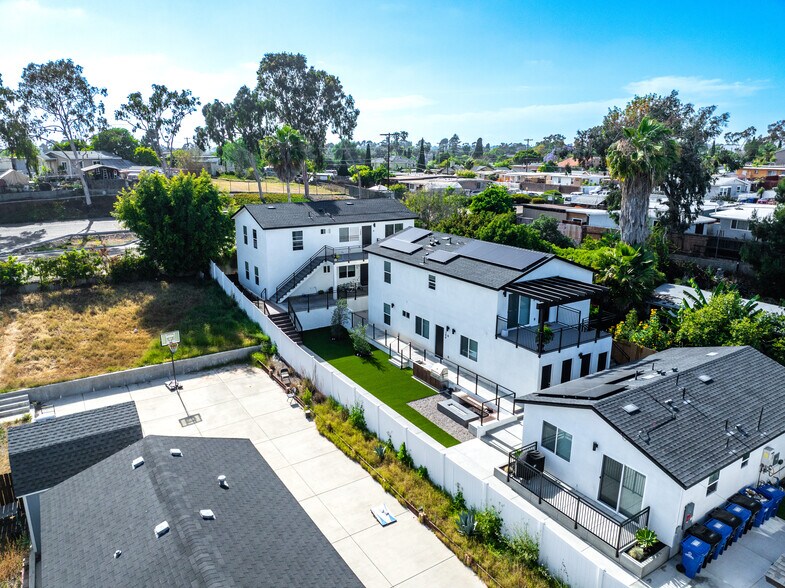 More Photos Of 740 Cotton St, San Diego Multifamily For Sale