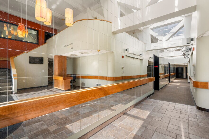 More Photos Of 115 Dummer St, Brookline Flex For Sale