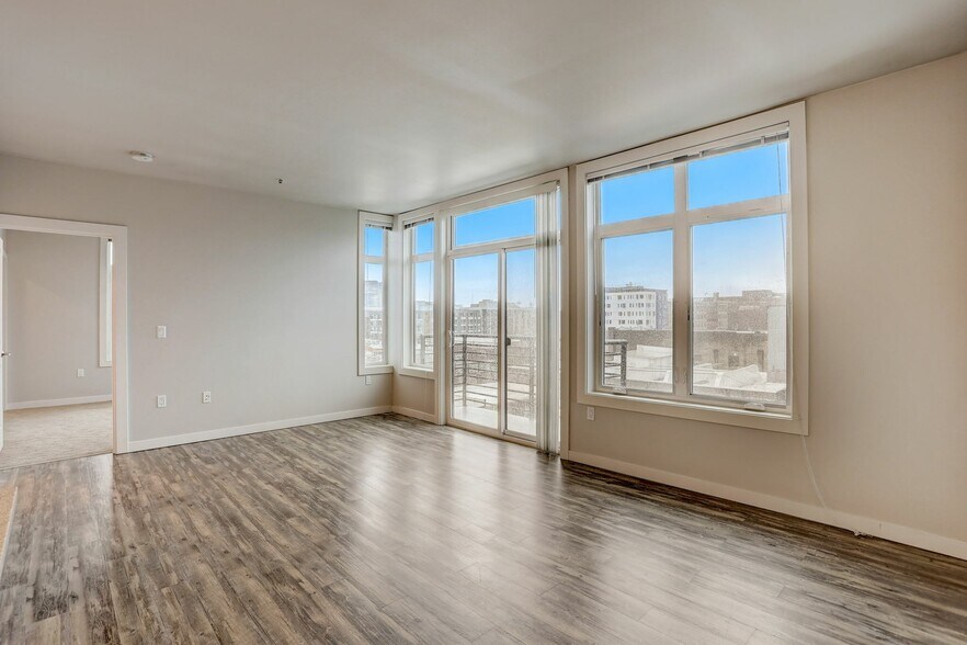 More Photos Of 954 E Union St, Seattle Apartments For Lease