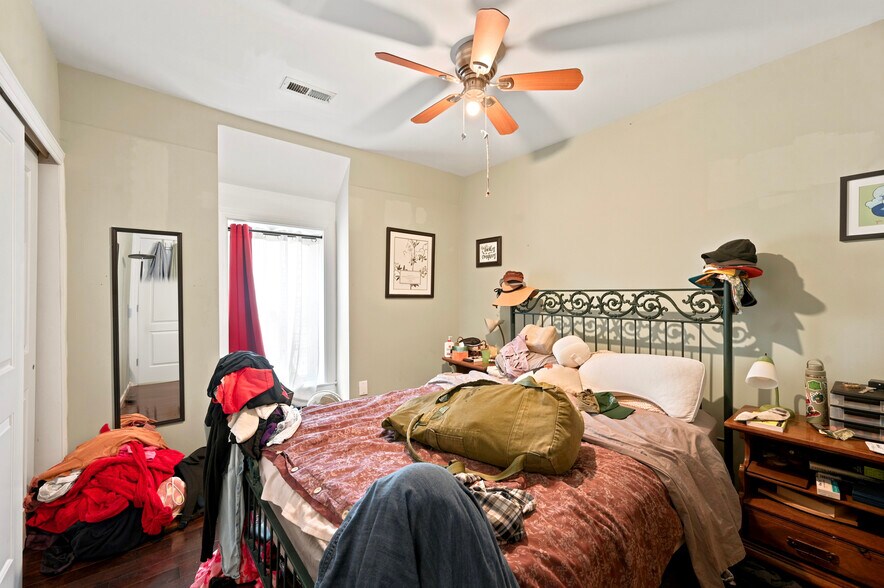 More Photos Of 807 S 49th St, Philadelphia Apartments For Sale