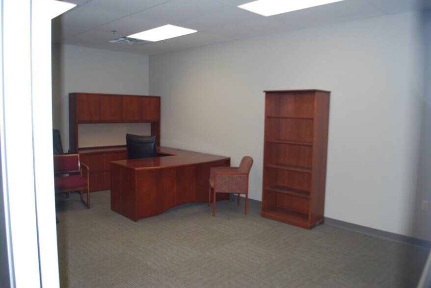 More Photos Of 3900 Weisbrook ln, Knoxville Industrial For Lease