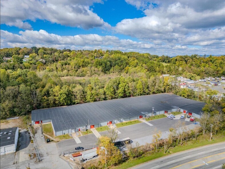 More Photos Of 707 N Liberty Hill Rd, Morristown Warehouse For Lease