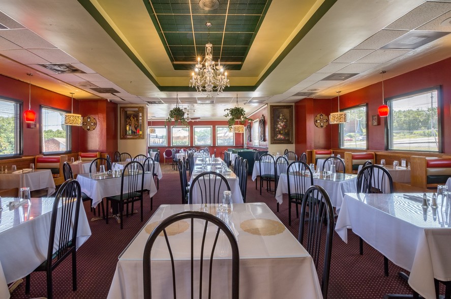 More Photos Of 2529 Apalachee Pky, Tallahassee Restaurant For Lease