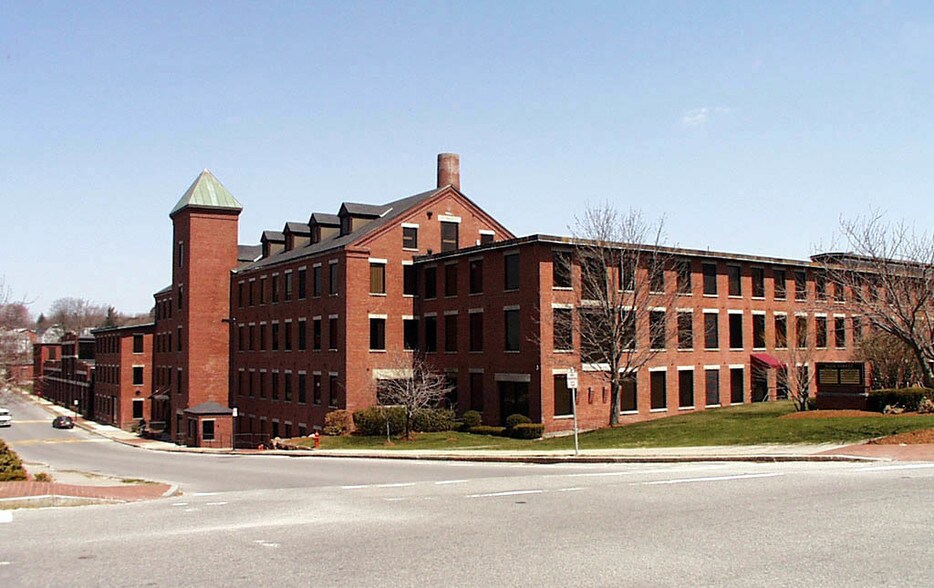 More Photos Of 50 High St, North Andover Research And Development For Lease