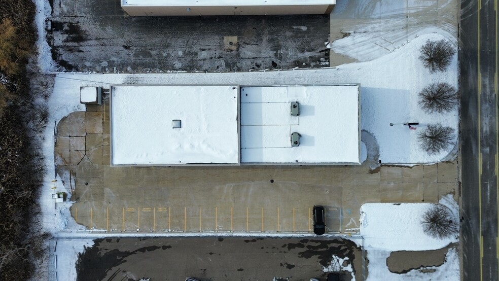 More Photos Of 2694 Elliott Dr, Troy Warehouse For Sale