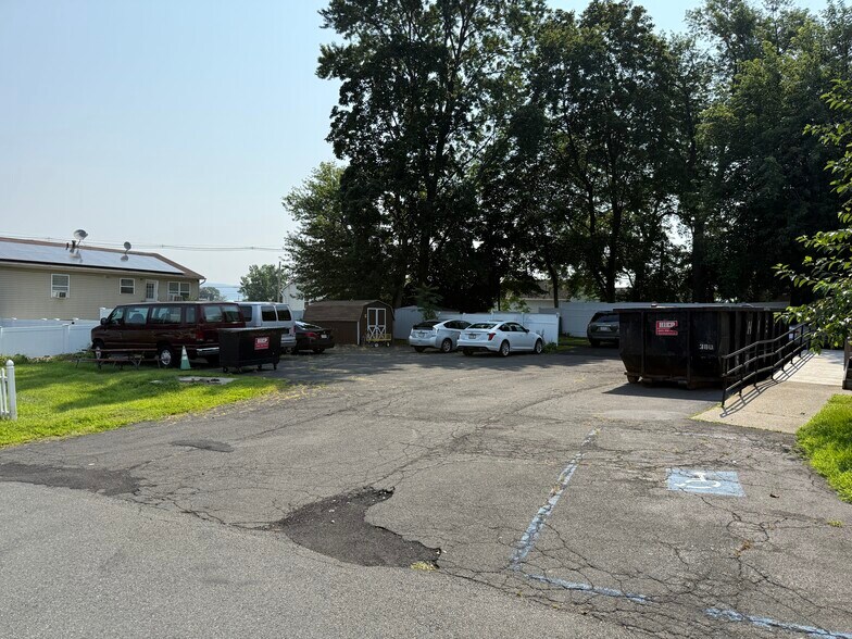 More Photos Of 57-59 Sharp St, Haverstraw Office For Sale