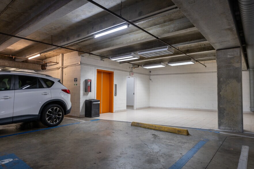 More Photos Of 6863 Friars Rd, San Diego Office For Lease