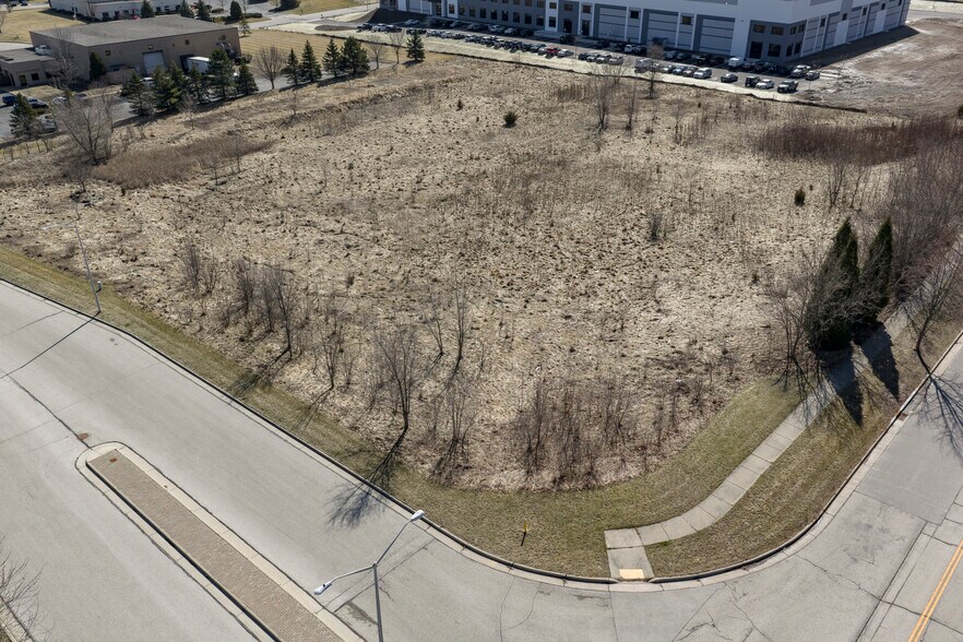 More Photos Of Corporate Dr @ Corporate Drive, Waukesha Land For Sale