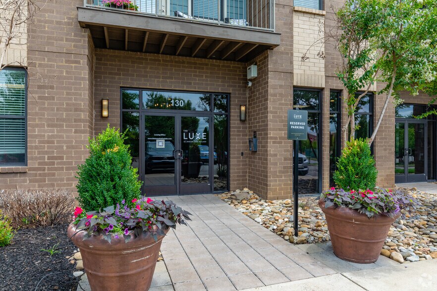 More Photos Of 130 Cinema Dr, Hendersonville Apartments For Lease