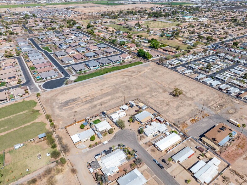 More Photos Of 7118 80th Ave, Glendale Land For Sale