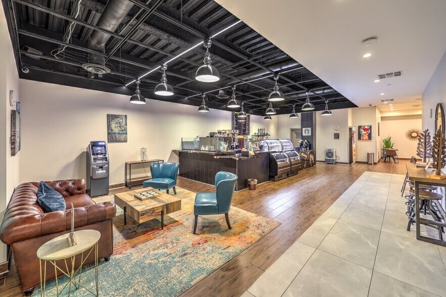 More Photos Of 2827 Paradise Rd, Las Vegas Health Club For Sale