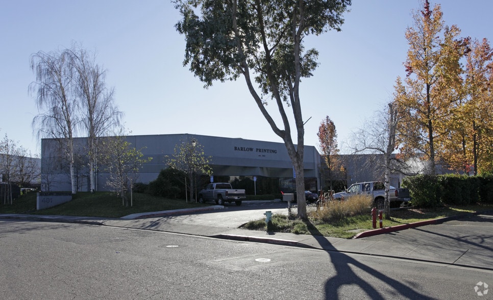 Primary Photo Of 481 Aaron St, Cotati Warehouse For Sale