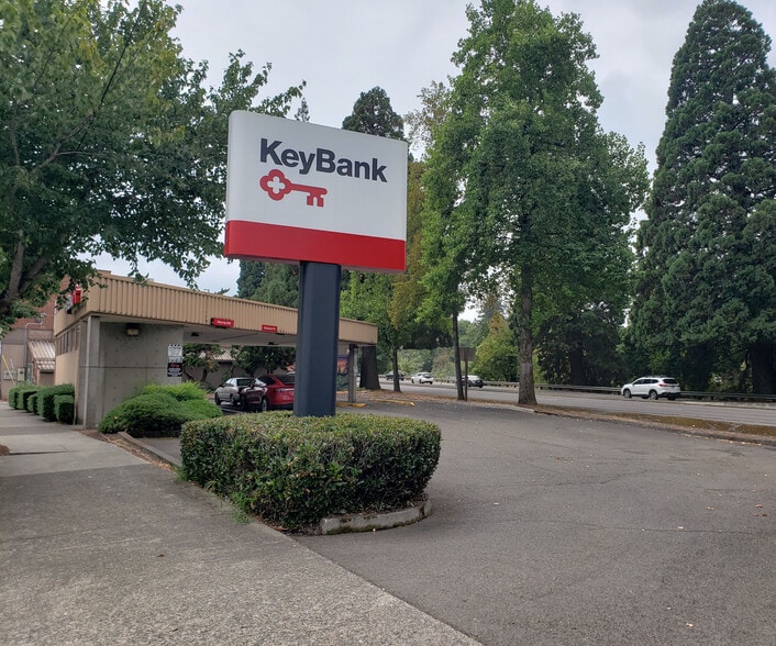 Primary Photo Of 10415 SE Main St, Milwaukie Bank For Sale