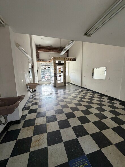 More Photos Of 3164 22nd St, San Francisco Apartments For Lease
