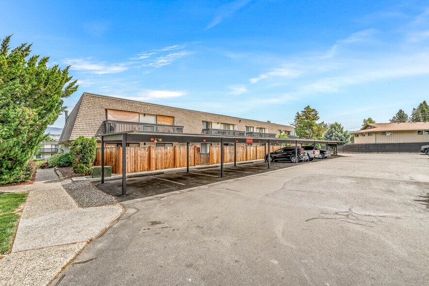 More Photos Of 1311 Westwood Ave, Wenatchee Apartments For Sale