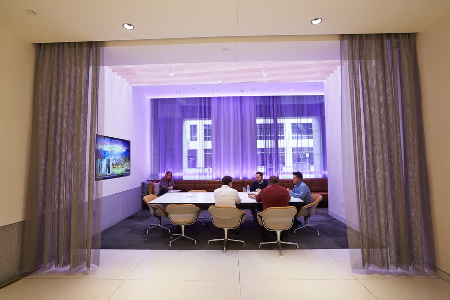 More Photos Of 225 S 6th St, Minneapolis Office For Lease