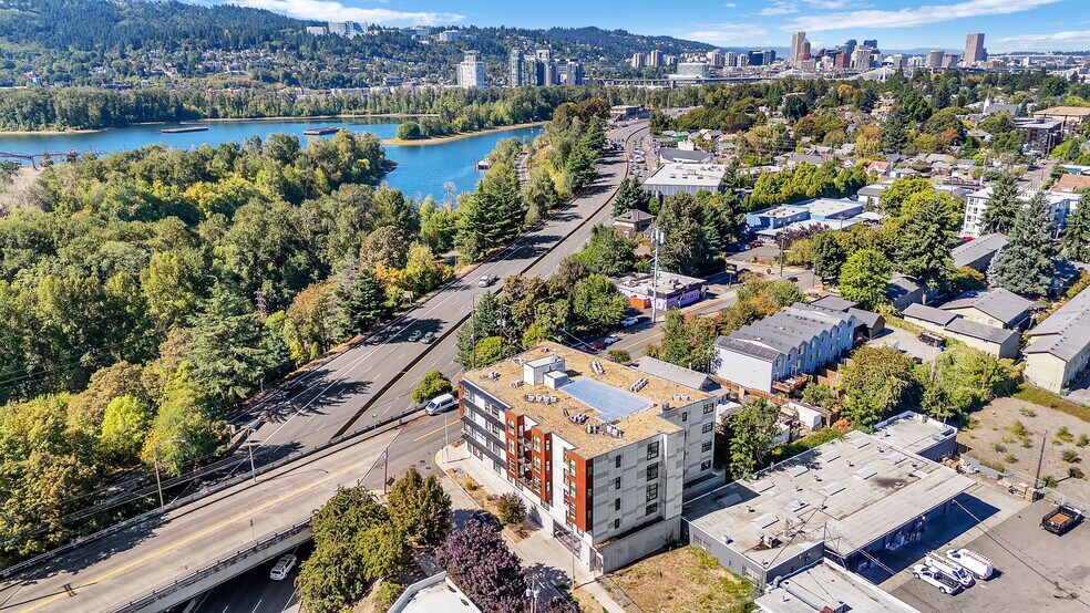 More Photos Of 4780 SE Milwaukie Ave, Portland Apartments For Sale
