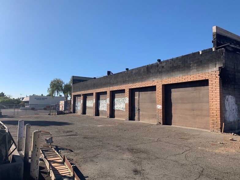 More Photos Of 6136 W Glendale Ave, Glendale Auto Repair For Sale