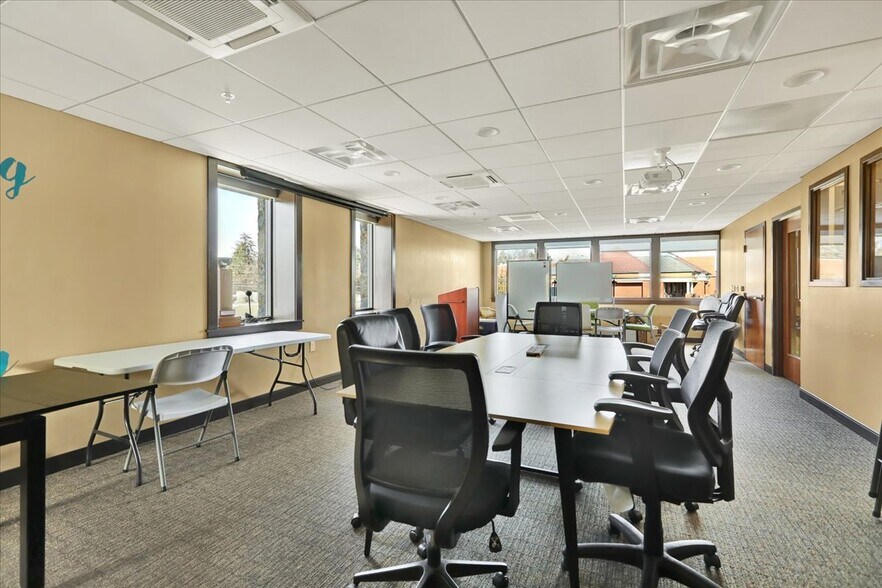 More Photos Of 2228 State Hill Rd, Reading Medical For Lease