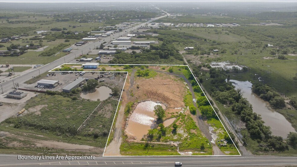 More Photos Of 3429 W Walker St, Breckenridge Warehouse For Sale