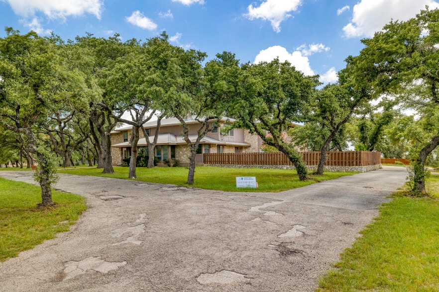 More Photos Of 13231 Rooster Springs Rd, Austin Office Residential For Sale