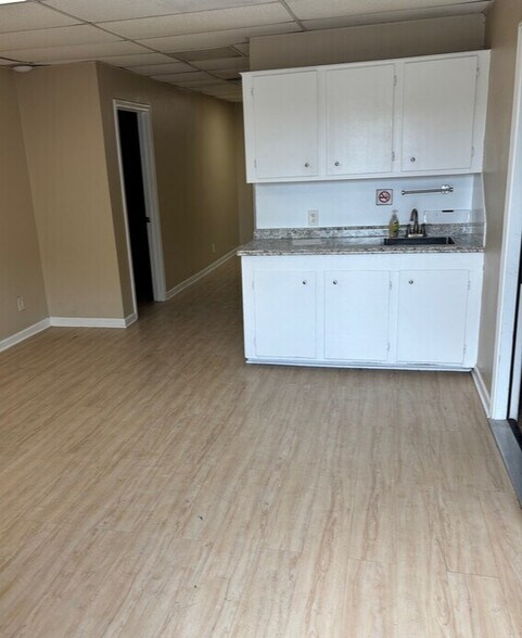 More Photos Of 6531 Overcrest Ln, Pasadena Industrial For Lease