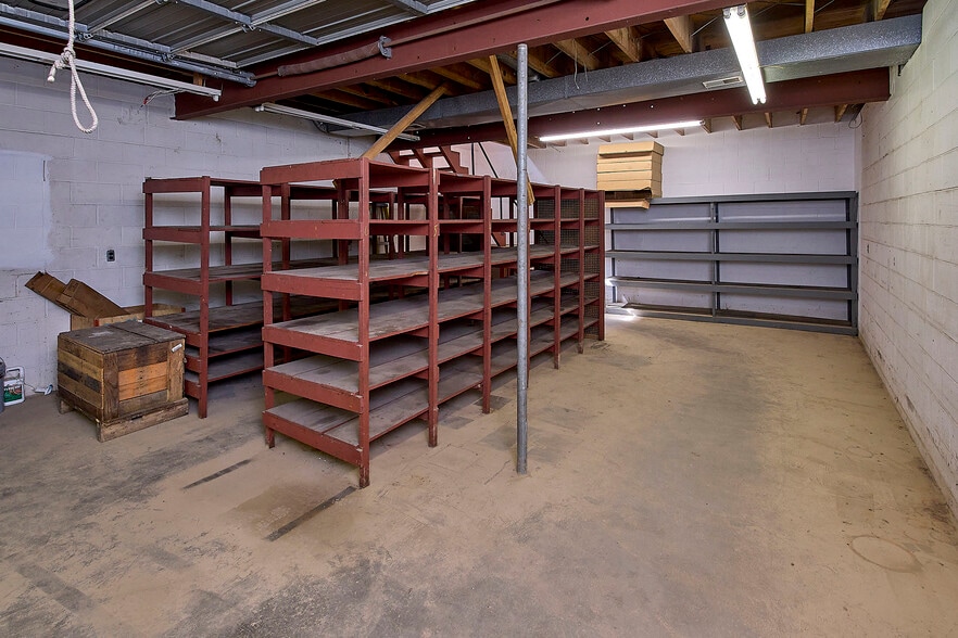 More Photos Of 6328 Elk River Rd, Clendenin Auto Repair For Sale