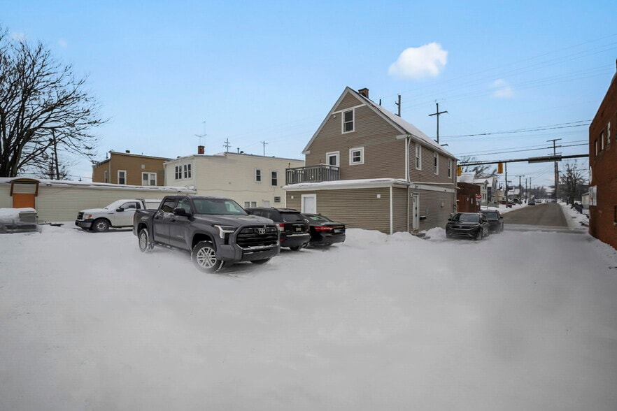 More Photos Of 4435 State Rd, Cleveland Storefront Retail Residential For Sale