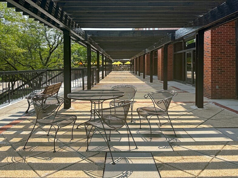 More Photos Of 211 N Union St, Alexandria Coworking Space