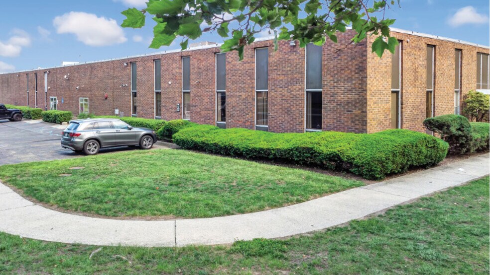 More Photos Of 35 Hoffman Ave, Hauppauge Industrial For Sale