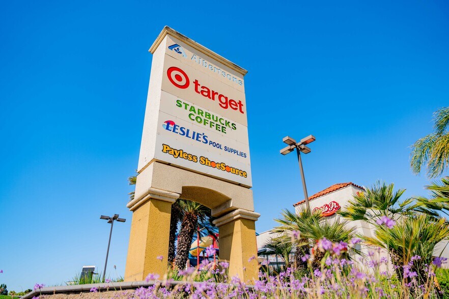 More Photos Of 40930-41090 California Oaks Rd, Murrieta Unknown For Lease