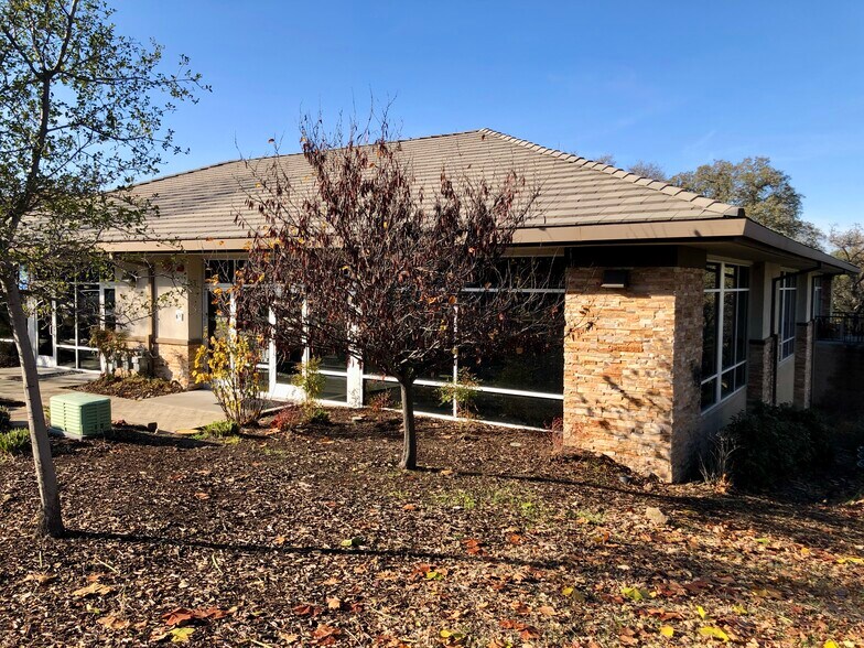 More Photos Of 588 N Sunrise Ave, Roseville Medical For Lease