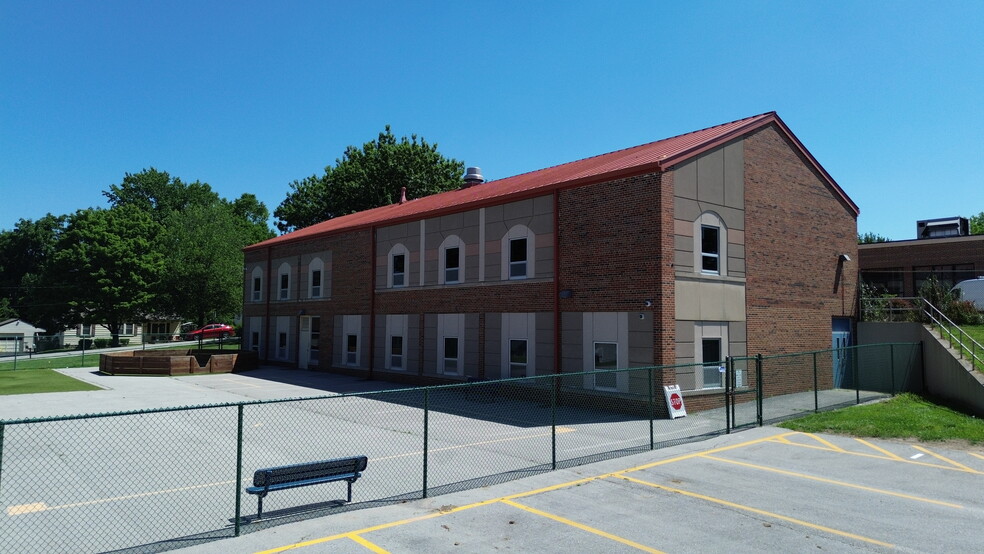 More Photos Of 4531 NE 44th Ter, Kansas City Schools For Sale